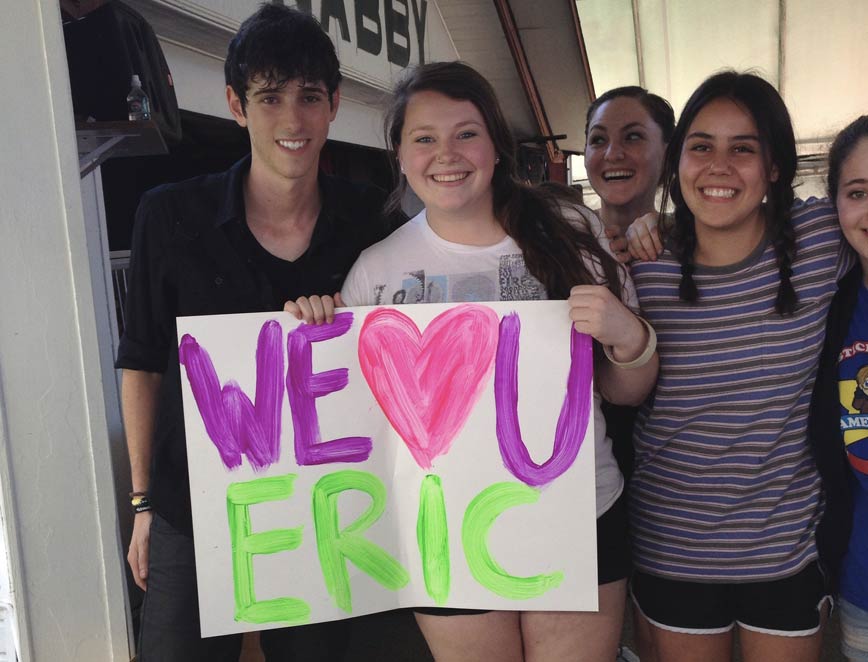 Eric Wilzig with fans performing arts center show resorts hotels theater entertainment ny ct pa md nyc